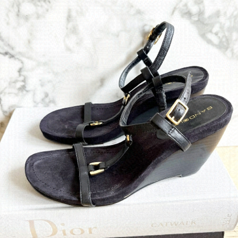 Bandolino Leather Wedge Sandals